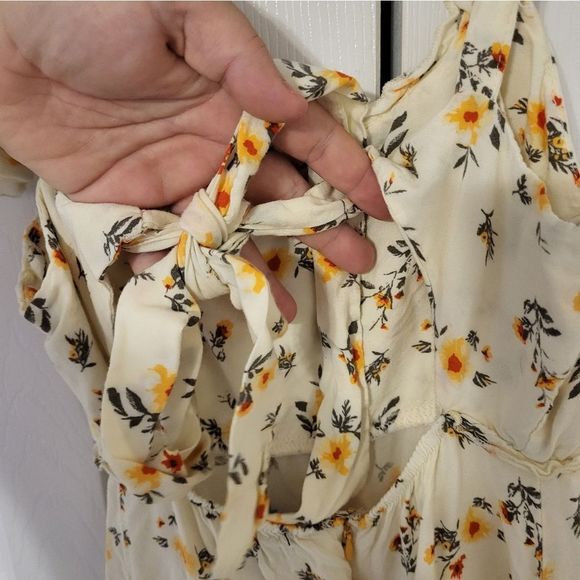Floral Cream and Orange Summer Dress - Picture 6 of 10